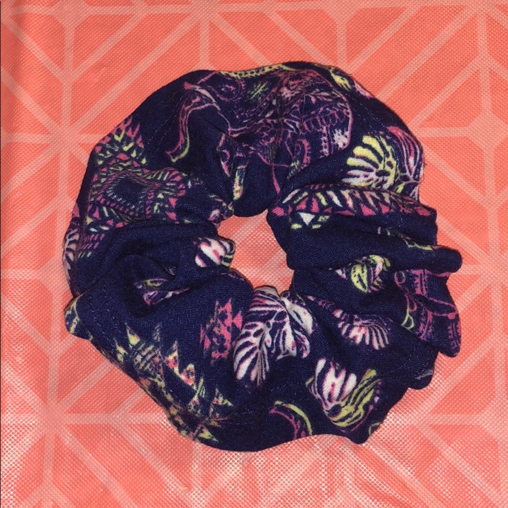 Handmade scrunchie!